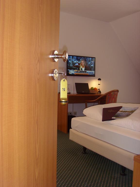 Hotel & Restaurant Engel Herbertingen Rum bild